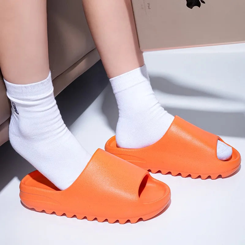 Ultra-Light Ergonomic Cloud Slides